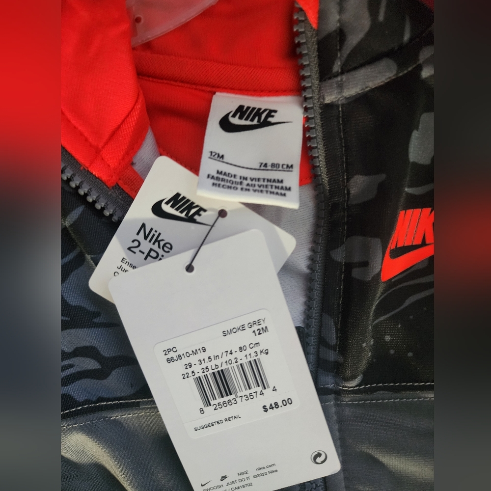 Nike Kids Gray and Black Tracksuit 12 Mths - Picture 4 of 4